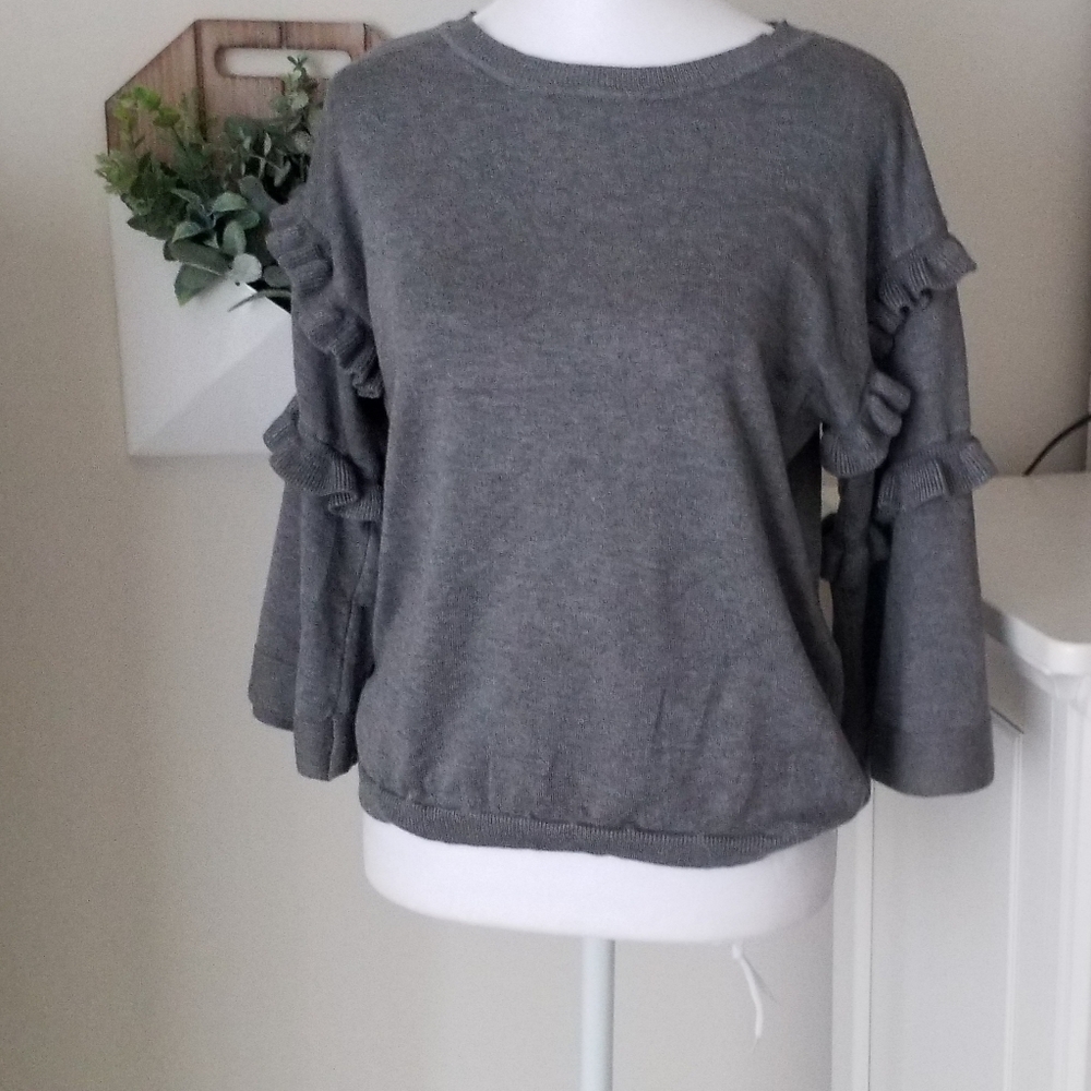 Vila Milano Ruffle Bell Sleeve Sweater Size Large